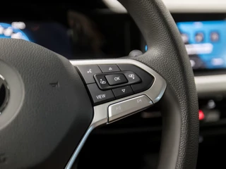Volkswagen Golf (APPLE CARPLAY, GROOT NAVI, ADAPTIVE CRUISE, TREKHAAK ELEKTRISCH, KEYLESS START, SPORTSTOELEN, DAB+, LED KOPLAMPEN, NIEUWE APK, NIEUWSTAAT) - afbeelding nr 19