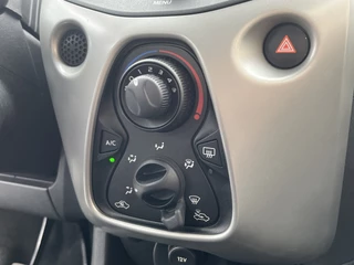 Peugeot 108 Peugeot 108 e-VTi Active TOP! | Open Dak | Bluetooth | Unieke km-stand! - afbeelding nr 14
