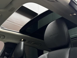 Volvo XC60 Volvo XC60 2.0 T8 Twin Engine AWD Automaat-8  Inscription | 19 inch | Standkachel | Elek. Stoelen + geheugen | Panoramadak | Semi-elek. Trekhaak - afbeelding nr 13