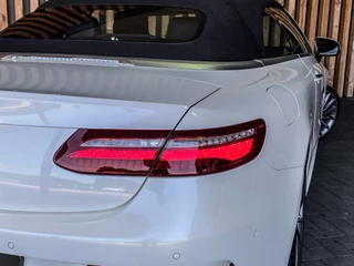 Mercedes-Benz E-Klasse Mercedes-Benz E-Klasse Cabrio 200 Automaat 25th Anniversary Edition | LUCHTVERING | BURMESTER | NEKVERWARMING | STANDVERWARMING | STOELVERWARMING V+A | HEAD-UP | - afbeelding nr 52