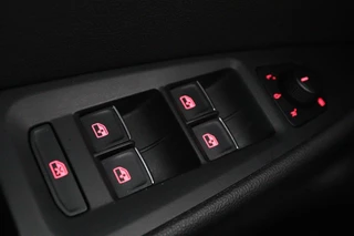 SEAT Leon SEAT Leon 1.5 TSI FR Ultimate Edition Black | Panoramadak |  Stoelverwarming | BEATS Pack | Carplay | Adaptive cruise | Navigatie | Keyless | Full LED - afbeelding nr 32