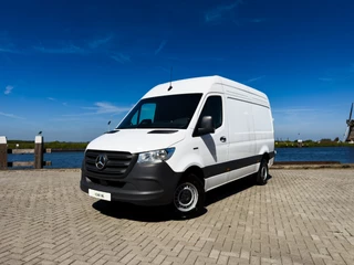Mercedes-Benz eSprinter 314 L2H2 Pro 56kWh