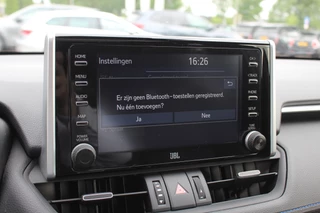 Toyota RAV4 Toyota RAV4 2.5 Hybrid AWD Bi-Tone / Trekhaak / Panoramadak / 360Camera / Leder / JBL / Keyless / 18'' / Dodehoek / DAB / Keyless - afbeelding nr 24