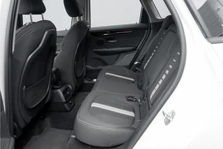BMW 2 Serie BMW 2 Serie Active Tourer 218i Sport Line Navi Camera Trekhaak - afbeelding nr 5