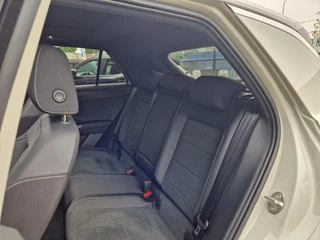 Volkswagen T-Roc Volkswagen T-Roc 1.5 TSI DSG 150PK 2x R-Line /Pano /1e eigenaar /Garantie - afbeelding nr 11