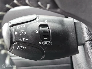 Peugeot 308 Peugeot 308 1.2 PureTech Allure camera Navi Cruise pano - afbeelding nr 30