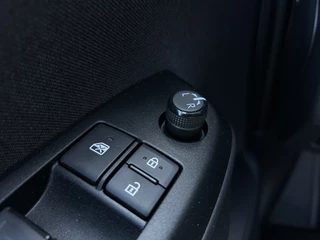 Toyota Yaris Toyota Yaris 1.5 Hybrid Active | Navigatie - afbeelding nr 15