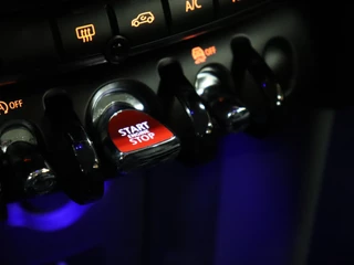 MINI Cooper MINI Cooper Mini 1.5 Pepper [APPLE CARPLAY, SFEERVERLICHTING, CRUISE CONTROL, CLIMATE CONTROL, KEYLESS START, NAVIGATIE, NIEUWSTAAT] - afbeelding nr 15