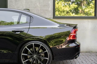 Volvo S60 Volvo S60 2.0 Recharge T6 AWD Heico Ultimate Dark 21'' ACC - afbeelding nr 10