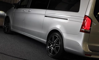 Mercedes-Benz V-Klasse Mercedes-Benz V-klasse 300d Extra Lang DC AMG Edition / Aut / 360 Camera / Leder / Burmester / Dode Hoek / 2 Elek Schuifdeuren - afbeelding nr 43