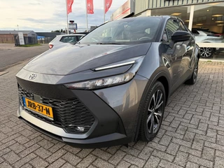 Toyota C-HR 1.8 Hybrid 140 Team Player BI-TONE RIJKLAAR MET GARANTIE