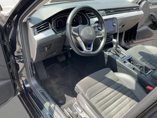 Volkswagen Passat Volkswagen Passat 1.4TSI Hybrid GTE R-Line Leder IQ-light Navi ADCR Camera HEAD 18 - afbeelding nr 8