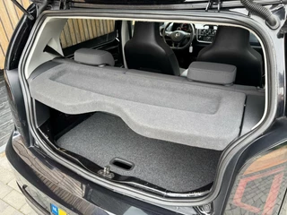 Volkswagen up! Volkswagen Up! 1.0 BMT move up! Airco | Stoelverwarming | Bluetooth | Telefoonhouder | Lichtmetalen velgen | Armsteun | LED Mistlampen voor | Historie aanwezig! - afbeelding nr 30