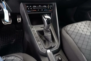 Volkswagen Polo Volkswagen Polo 1.0 TSI 110PK Automaat R-Line led|dab|virtueelcockpit|applecarplay|ecc|acc|lmv17 - afbeelding nr 11