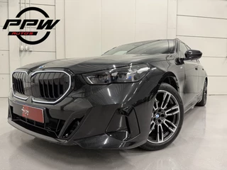 BMW 5 Serie Touring 520i M-Sport ICONIC GRILLE