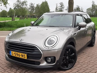 MINI Clubman Cooper 1.5 136pk Lederen-bekleding Airco Cruise-control Navigatie Bluetooth
