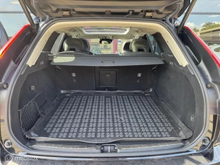 Volvo XC60 Volvo XC60 2.0 B4 / Schuifdak / Leder / Luxe - afbeelding nr 26
