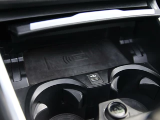 BMW 3 Serie BMW 3-serie 330e High Executive M-sport | H&K audio | Schuif/kanteldak | ACC | Dodehoekdetectie | Laser LED | Head-up display | - afbeelding nr 35