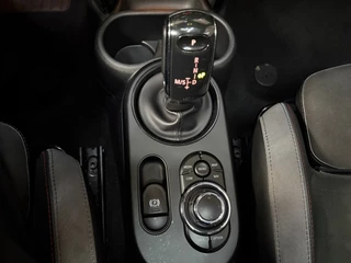 MINI Cooper Mini Mini 2.0 John Cooper Works Essential Anniversary Edi HUD LED Navi Pano - afbeelding nr 16