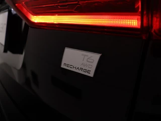 Volvo XC60 Volvo XC60 T6 PLUG-IN HYBRID LONG RANGE PLUS BRIGHT SCHUIFDAK ACC BLIS LEDE - afbeelding nr 35
