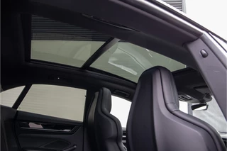 Porsche Macan Porsche Macan 4 100 kWh Panorama, Trekhaak, 22