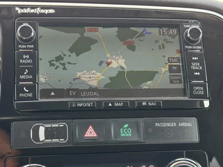 Mitsubishi Outlander Mitsubishi Outlander 2.0 PHEV Executive Edition Camera Navigatie systeem Cruise Led verlichting - afbeelding nr 28