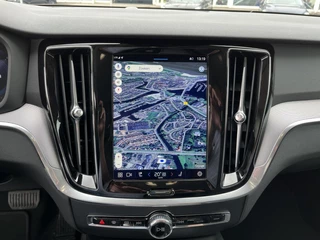Volvo V60 Volvo V60 2.0 B4 Plus Dark|ACC|Blis|Stoel/stuurverw.|trekh.|PAS V/A| - afbeelding nr 14