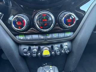 MINI Countryman MINI Countryman COOPER SE ALL4 PANO-DAK/NAVI/PDC/CRUISE/STOELVERW - afbeelding nr 20