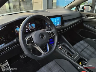 Volkswagen Golf Volkswagen Golf 1.4 eHybrid GTE Panorama/HUD/Camera/IQ Light - afbeelding nr 3