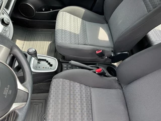 Toyota Yaris Toyota Yaris 1.5 Hybrid Aut. Now Clima stoelverwarming - afbeelding nr 24
