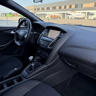 Ford Focus Ford Focus 1.0 ST-Line | PDC | Sport Uitvoering ! - afbeelding nr 9