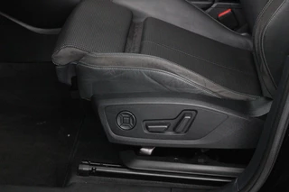 Audi Q3 Audi Q3 35 TFSI S Line Pro Line S (STOELVERWARMING, LANE-ASSIST, CRUISE, NAVIGATIE, ELEKTR STOELEN, PARKEERSENSOREN, NL-AUTO) - afbeelding nr 20