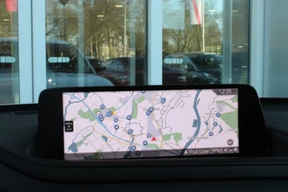 Mazda CX-30 Mazda CX-30 2.0 e-SkyActiv-G M 150PK AUTOMAAT Hybrid HOMURA | HEAD UP DISPLAY | NAVIGATIE | ELEKTRISCHE ACHTERKLEP | DODEHOEK DETECTIE | APPLE CARPLAY/ANDROID AUTO | STOEL VERWARMING | ADAPTIVE CRUISE CONTROL | CLIMATE CONTROL | LICHTMETALEN VELGEN BLACK | GETINTE RUITEN | - afbeelding nr 37