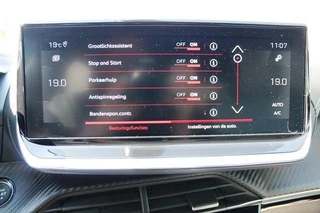 Peugeot 208 Peugeot 208 1.2 PureTech GT Automaat | Pano |stoelverw | Keyless - afbeelding nr 13