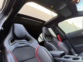 Mercedes-Benz A-Klasse Mercedes-Benz A-klasse AMG 45 4MATIC|Pano|Schaalstoelen|H&K - afbeelding nr 43