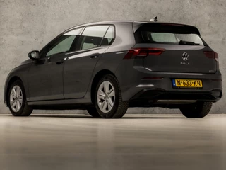 Volkswagen Golf Volkswagen Golf 1.0 eTSI Sport Automaat (APPLE CARPLAY, GROOT NAVI, KEYLESS, SFEERVERLICHTING, SPORTSTOELEN, LM VELGEN, PARKEERSENSOREN, ADAPTIVE CRUISE, NIEUWSTAAT) - afbeelding nr 3