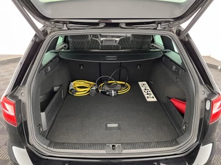 Volkswagen Passat Volkswagen Passat Variant 1.4 TSI GTE Highline Aut. *PANO | LEATHER-ALCANTARA | FULL-LED | NAVI-FULLMAP | ERGONOMIC-SPORT-SEATS | CARPLAY | CAMERA | DAB+ | ECC | HEATED-SEATS | PDC | TOWBAR | SHIFT-PADDLES | AMBIENT-LIGHT | 17''ALU* - afbeelding nr 11