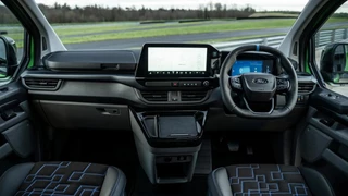 Ford Transit Custom Ford Transit Custom 320 2.5 PHEV L2H1 MS-RT DC 233pk | Dubbele zijschuifdeur | Inklapbare trekhaak | Navigatie systeem | Adaptieve LED koplampen met verblindingsvrij grootlicht | Bekleding zijwand en achterdeuren (volledig) - afbeelding nr 2