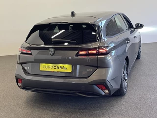 Peugeot 308 Peugeot 308 SW 1.6 PHEV 180pk Active Pack Business Navigatie Carplay PDC VA + Camera 17