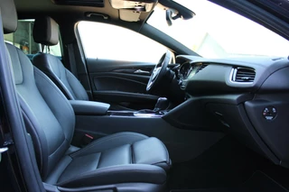 Opel Insignia Opel Insignia Grand Sport 1.6 Turbo 200 Pk Opc line Automaat Business Executive Leer. Navi, Stoel en stuur verw, Open dak, Trekhaak - afbeelding nr 14