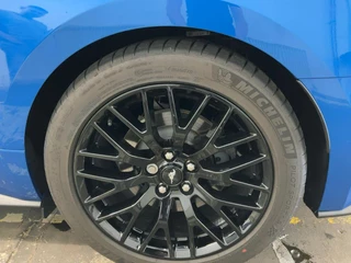 Ford Mustang Ford Mustang Convertible 5.0 V8 GT | 450pk | 7.500KM! | Volledig Dealer onderhouden EU versie (zie papieren) | Adaptive cruise control | Achteruitrijcamera - afbeelding nr 6