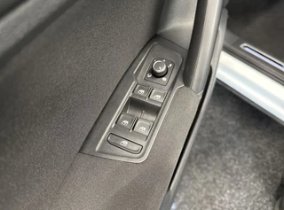 Volkswagen Tiguan Volkswagen Tiguan 1.5 TSI R-Line Bns+ | PANO | CAMERA | TREKHAAK | NAVI - afbeelding nr 24