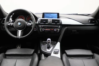 BMW 3 Serie Leer, Panoramadak, Cruise, Navigatie, Verwarmde Stoelen, Trekhaak, 18'' - afbeelding nr 2