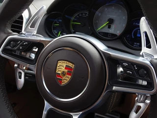 Porsche Cayenne Porsche Cayenne 3.0 S E-Hybrid 333PK PDK Sport Design / 2015 / LED *NAP* - afbeelding nr 32