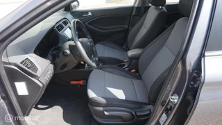 Hyundai i20 Hyundai i20 1.0 T-GDI Comfort Automaat Navi | Achteruitrijcamera | Climate Control | Cruise Controle - afbeelding nr 8