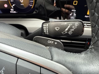 Volkswagen Golf Volkswagen Golf 1.5 eTSI Life Business | Apple Carplay | Elek. stoelen | Draadloze tel. lader - afbeelding nr 17