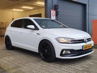 Volkswagen Polo Volkswagen POLO 1.0 TSI R-LINE 2X / CARPLAY / ''18 R-VELGEN / STOELVERW. / P.SENSOREN V+A / PRIVACY GLASS / RECENT GROTE BEURT ! - afbeelding nr 4