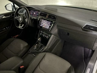 Volkswagen Tiguan Volkswagen Tiguan 1.4 TSI ACT 2X R-Line Pano Virtual Trekh - afbeelding nr 17