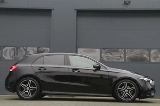 Mercedes-Benz A-Klasse Mercedes A-klasse 180 AMG Night Pakket Widescreen Lmv PrivacyGlass Camera Stoelverwarming Navi Uitstraling!! BJ2019 - afbeelding nr 10