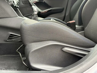 Peugeot 208 Peugeot 208 1.2 PureTech Allure Navi Carplay PDC Cruise Control - afbeelding nr 27